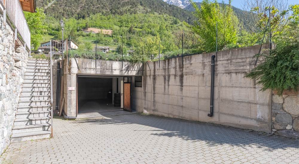 ingresso garage e cantine