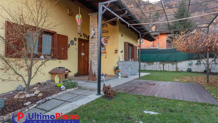 Villetta con giardino