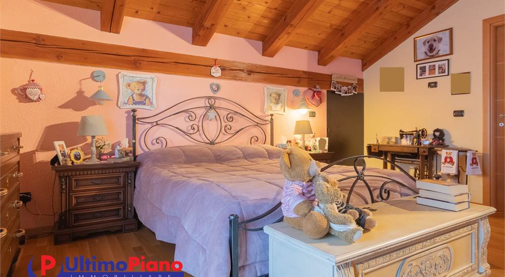 camera da letto primo piano