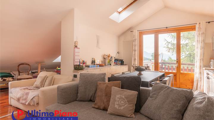 Grande alloggio a due passi dalle piste da sci