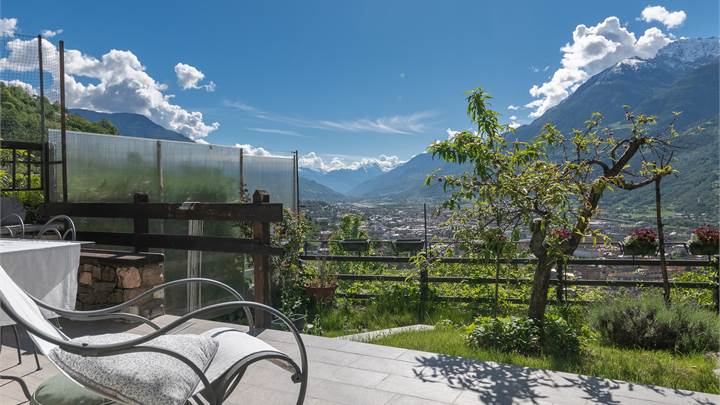 Villa soleggiata in collina di Aosta