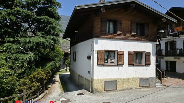 Porzione di casa indipendente a Aymavilles