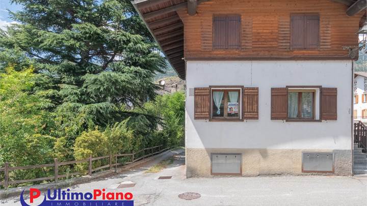 Porzione di casa indipendente a Aymavilles