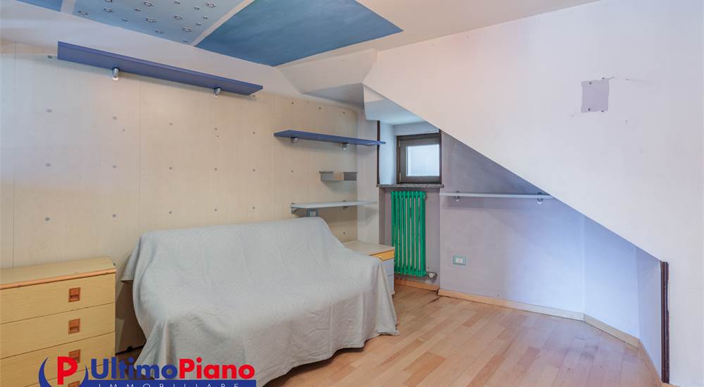 SECONDA CAMERA DA LETTO