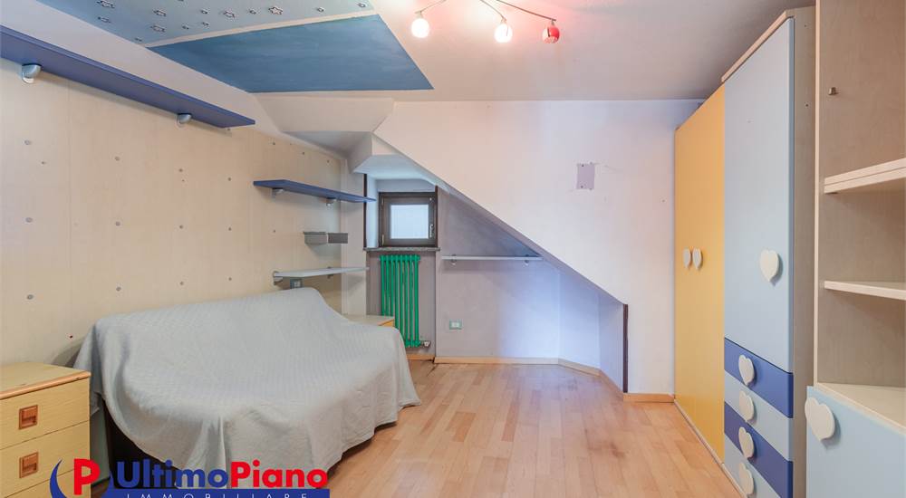 SECONDA CAMERA DA LETTO