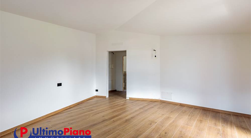 SECONDA CAMERA DA LETTO PRIMO PIANO