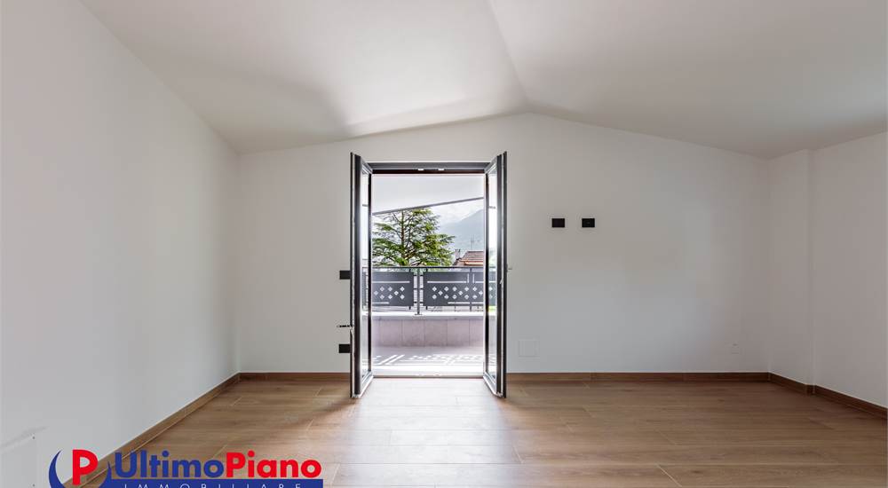 CAMERA DA LETTO PRIMO PIANO 