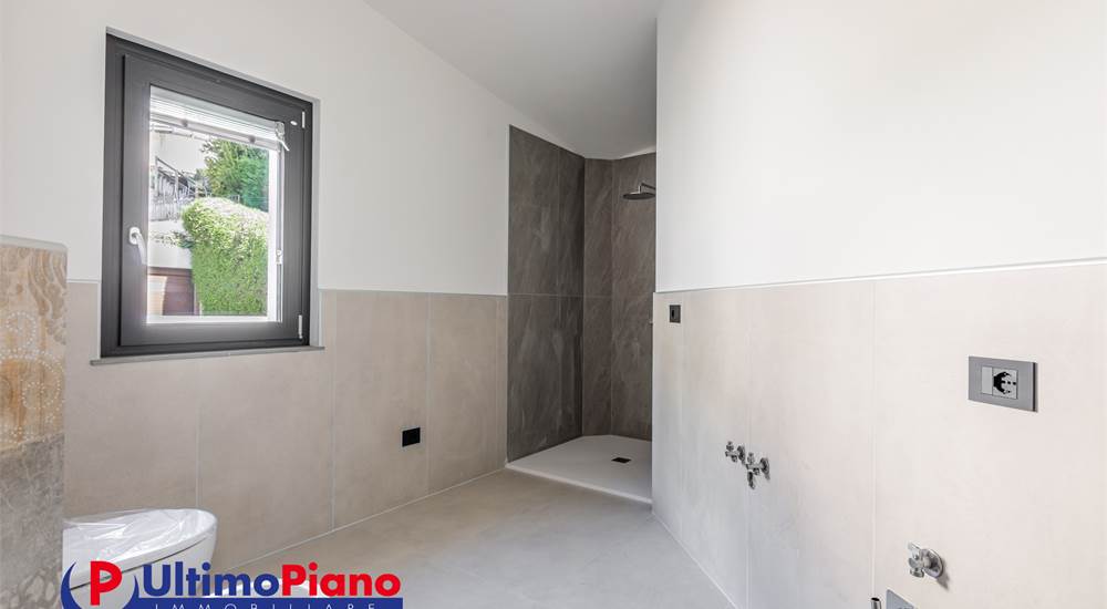 BAGNO PRIMO PIANO