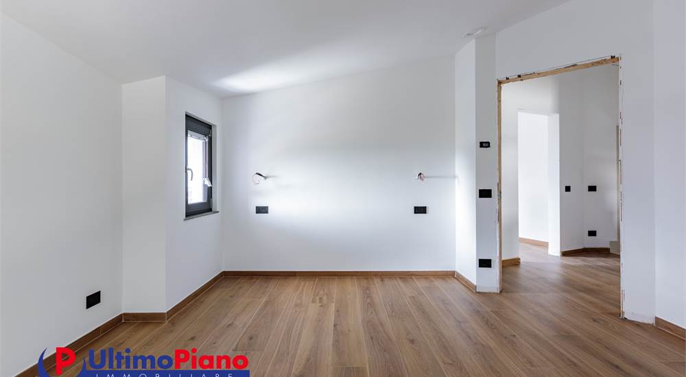 SECONDA CAMERA DA LETTO PRIMO PIANO 