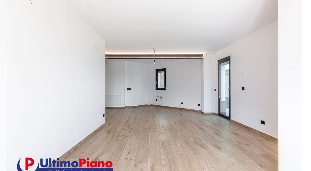 SOGGIORNO CON ANGOLO COTTURA PIANO TERRA