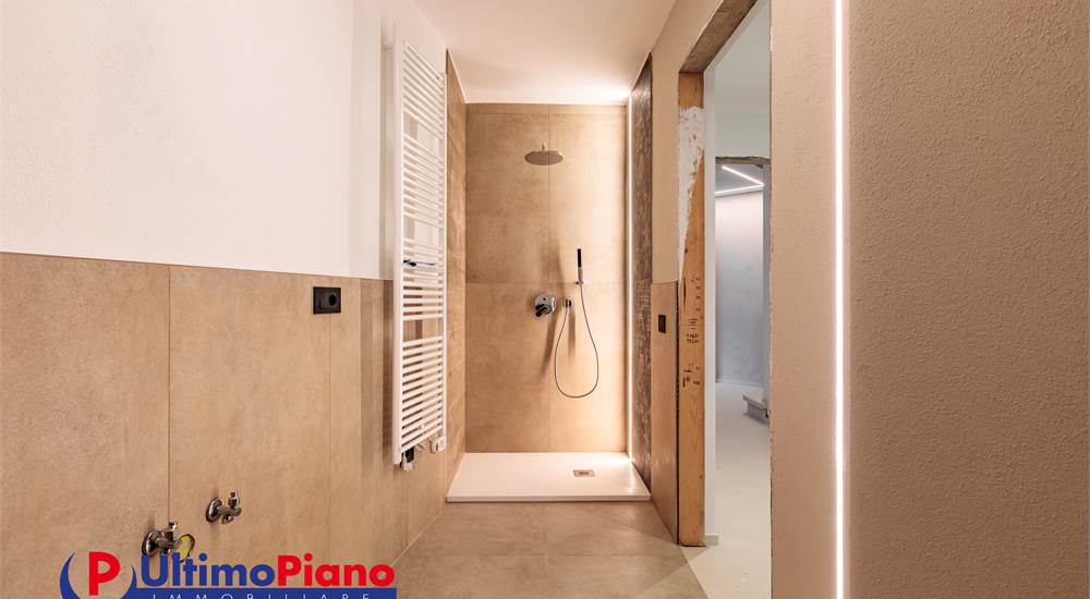 BAGNO PIANO SEMINTERRATO