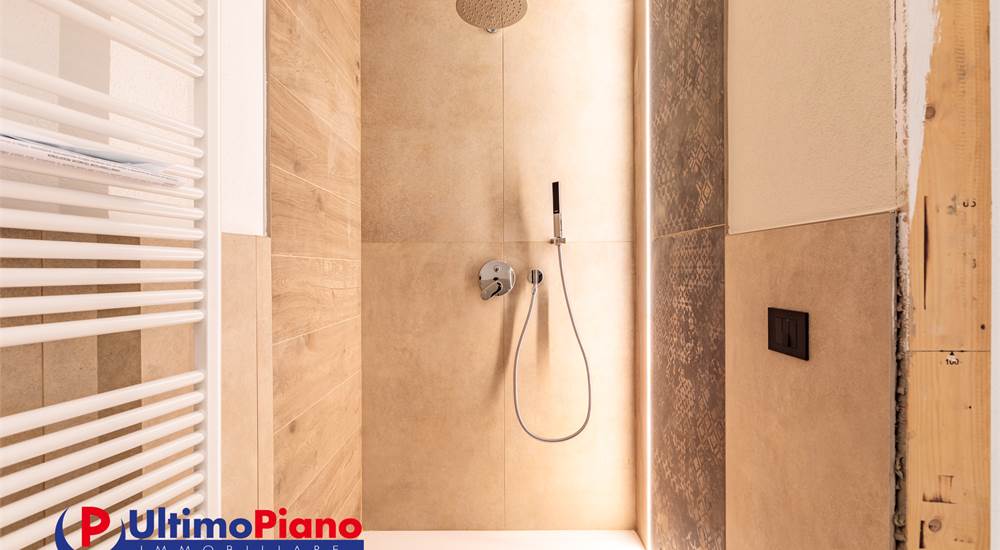 BAGNO PIANO SEMINTERRATO