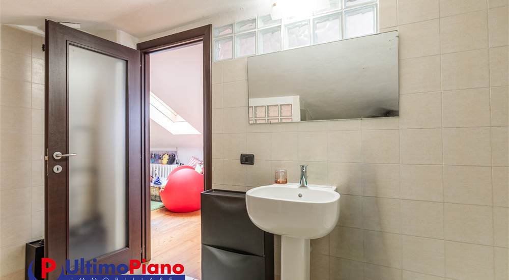BAGNO MANSARDA