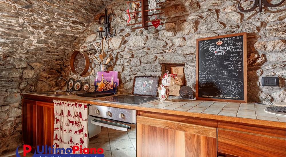 TAVERNA
