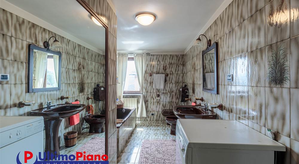 BAGNO PRIMO PIANO