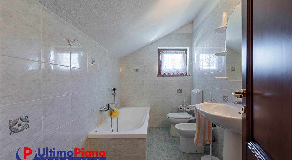 BAGNO SOTTOTETTO