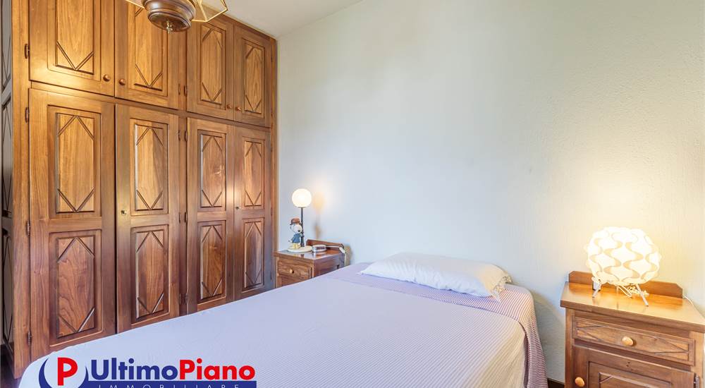 CAMERA DA LETTO PIANO TERRA